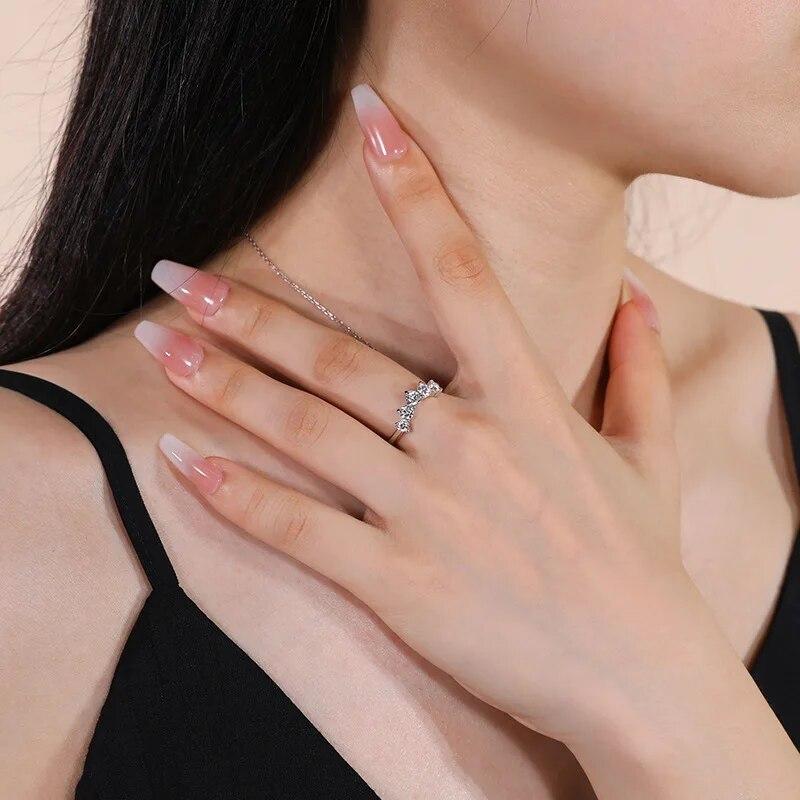 All Moissanite 0.9CT Ring Solid Sterling Silver Crown V-shaped Rings Plated 18K White Gold Fashion Women's Jewelry