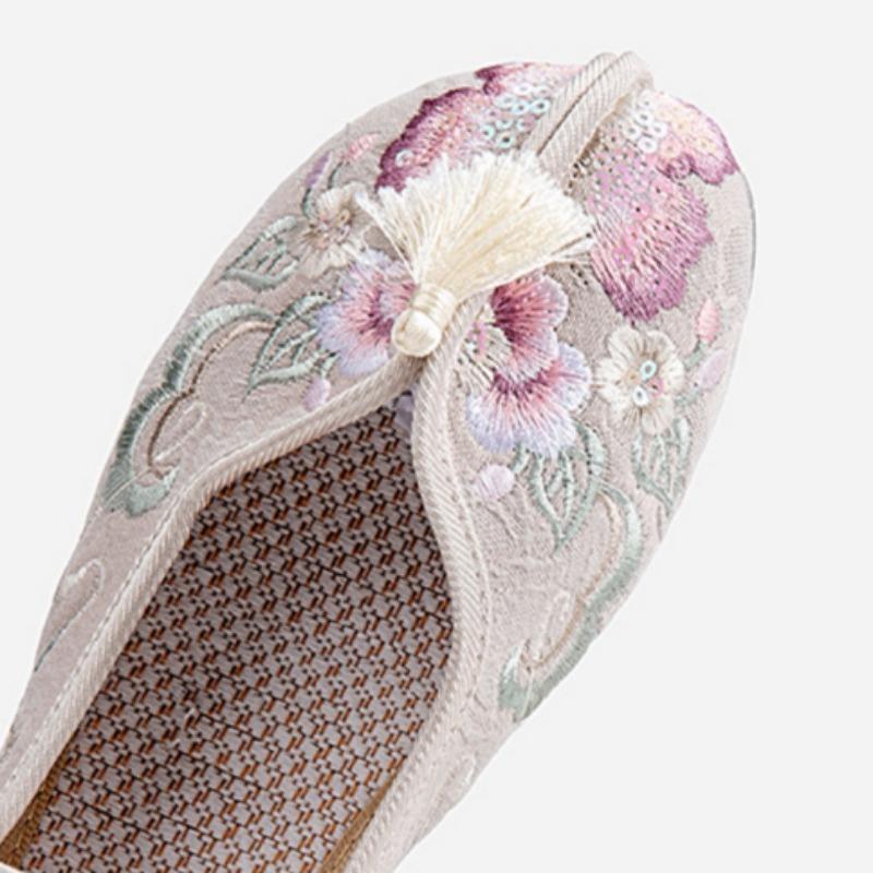 Old Beijing Cloth Shoes, Ancient Style Embroidery, Shallow Mouth, Breathable, Versatile Casual Shoes, Ethnic Style Embroidered Shoes