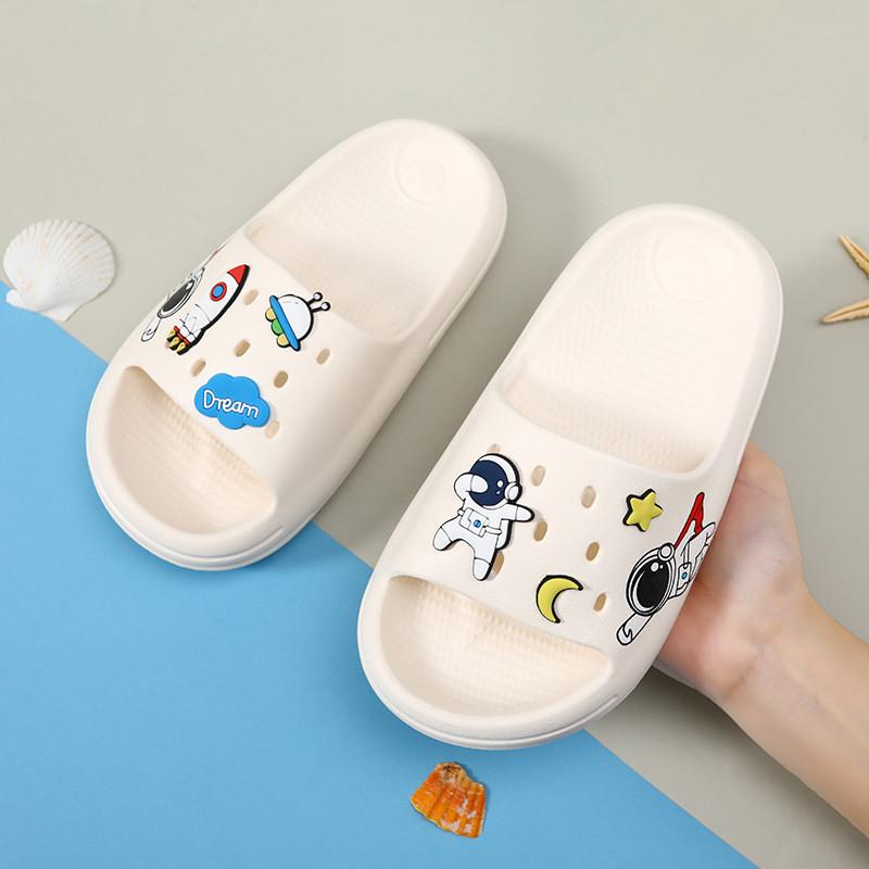 Stylish Cozy And Kids Slippers 2022 Eva Nonslip House Sandals With Cartoon Patterns For Boys And Girls Available In Col Various
