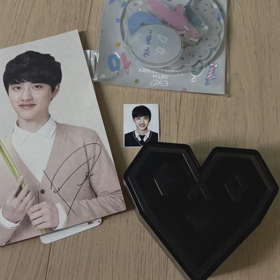 

EXO 10-летний юбилей D.o. Акриловая подставка+сертификат Неофициальные товары