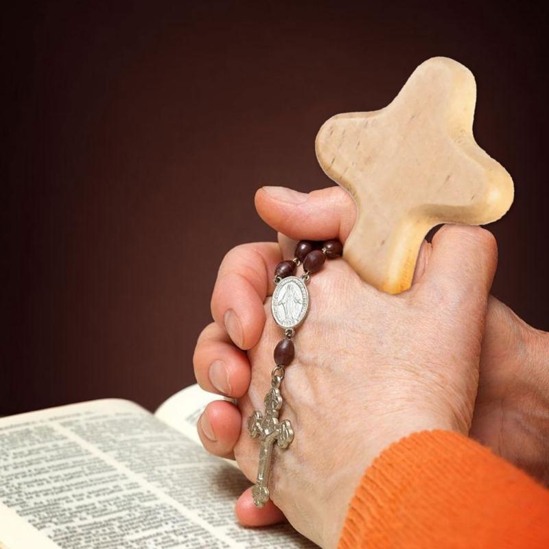 5Pcs Spiritual Decors Wood Holding Crosses Handmade Wood Crosses for Prayer Miniature Pocket Crosses Religious Decors