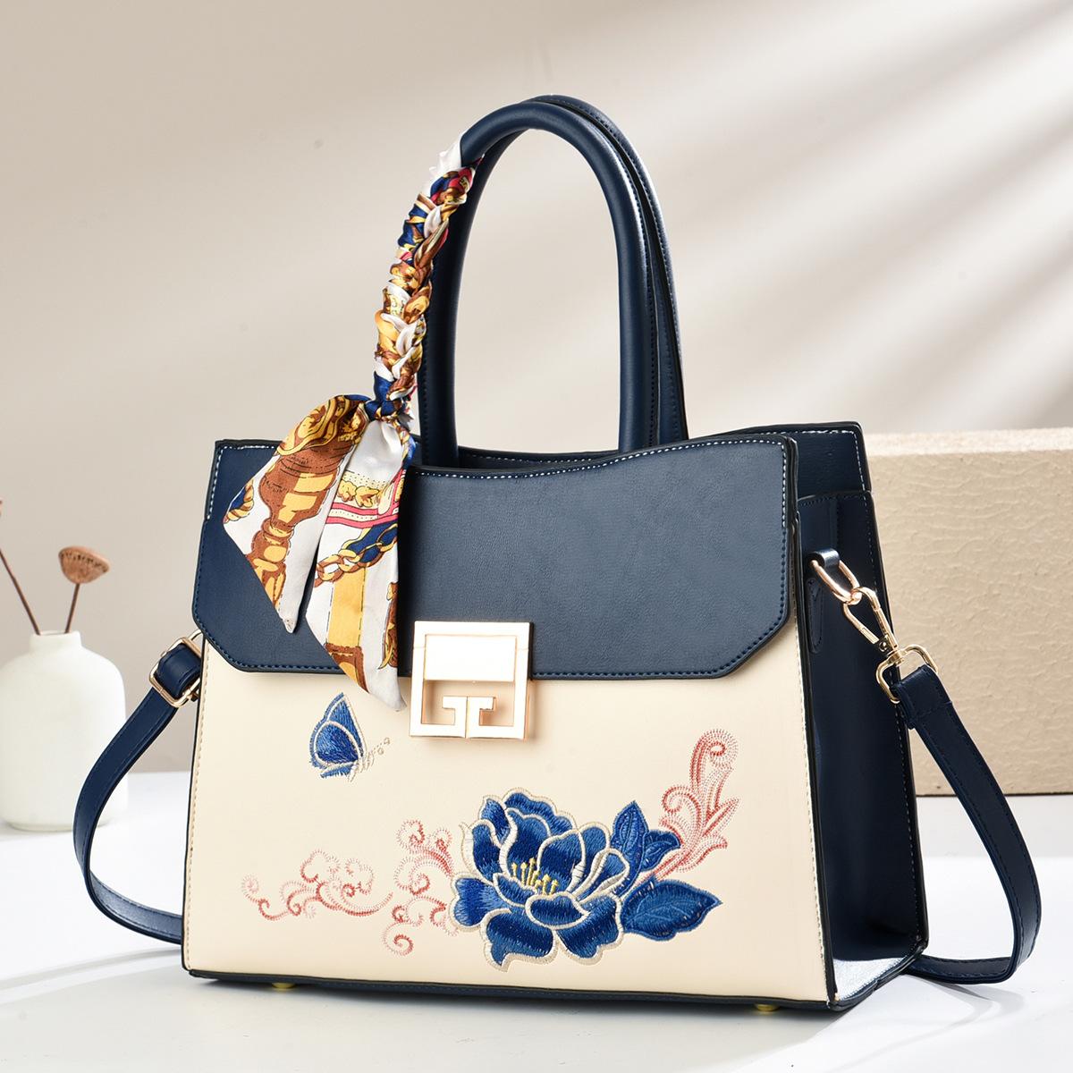 National style embroidered bag women s 2025 new middle-aged mother wedding bag fashion crossbody handbag shoulder women s bag синий