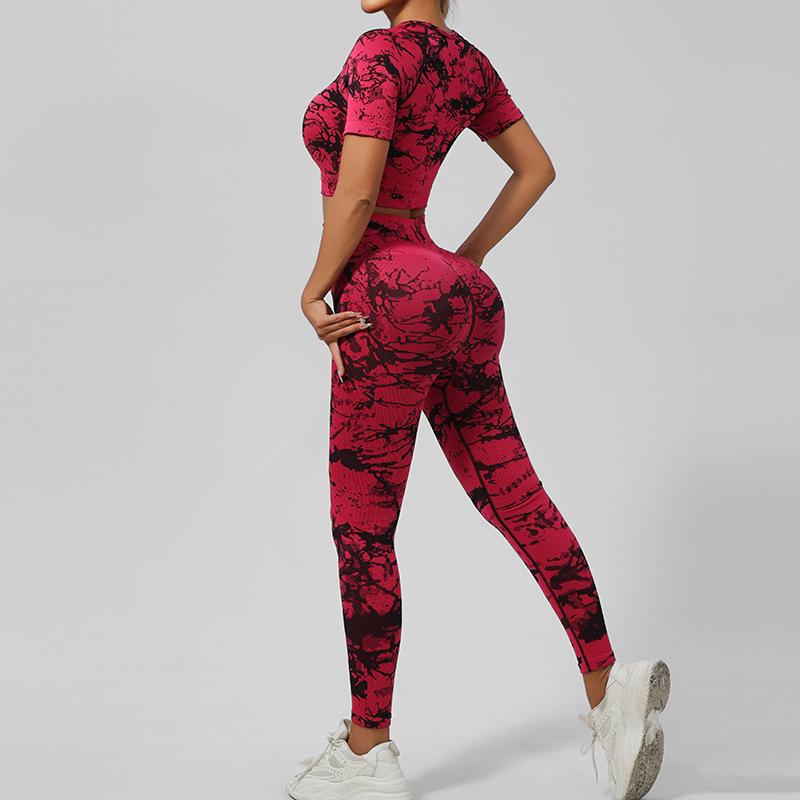 Tie-Dye Yoga Set: Beautiful Back Sports Bra & High-Waist Peach Lift Leggings