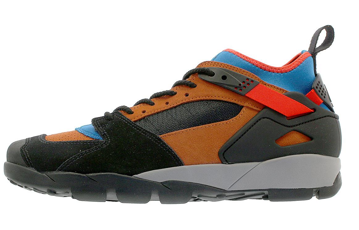 Nike Acg Air Revaderchi Black Dark Russet AR0479-005 38.5