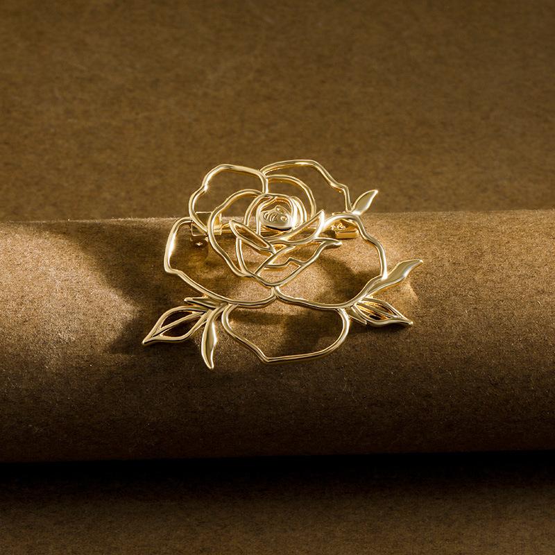 

Корейская простая брошь-роза с вырезами для женщин, мужчин, унисекс, корсажная булавка, темпераментный костюм, пальто, аксессуары для вечеринок, подарок