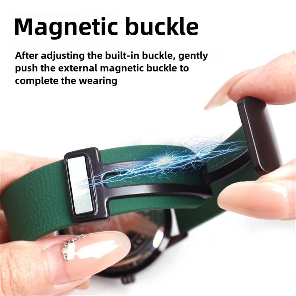 22mm Magnetic Silicone Band for Huawei Watch GT 5 46mm/GT 5 Pro 46mm/Samsung Galaxy Watch3 45mm Litchi Texture Watch Strap