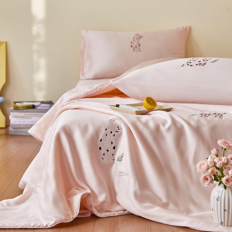 Lan Jing Tencel Lyocell Silky Summer Quilt Set - Four Pieces, Thin, Washable, Ideal for Air Conditioned Rooms