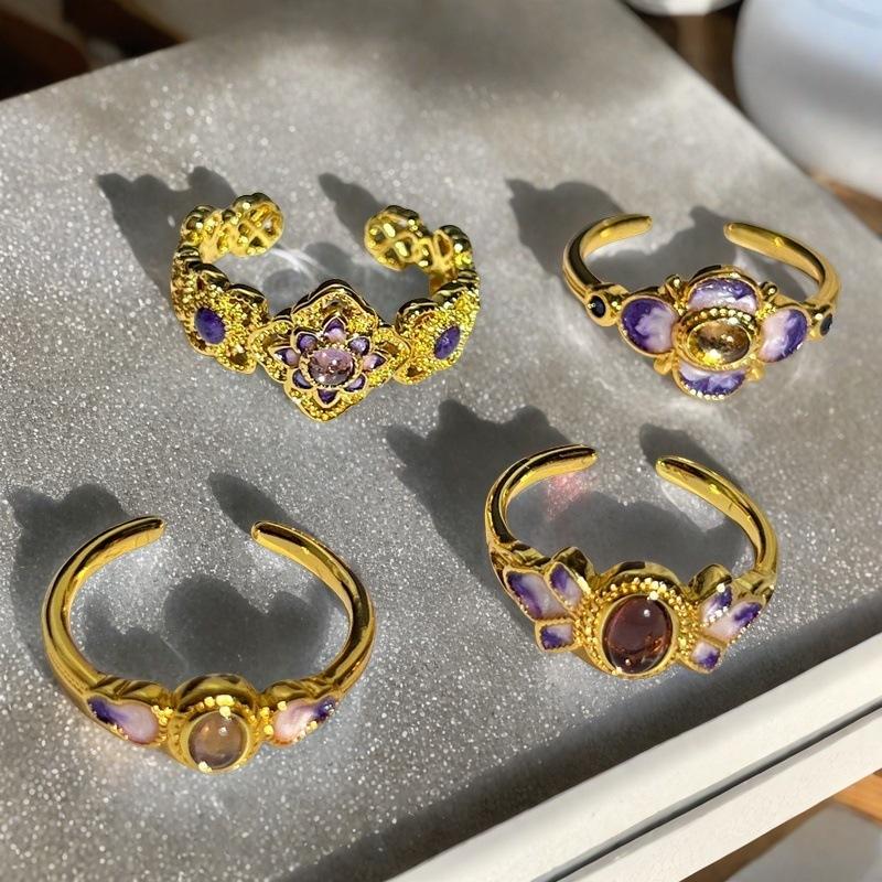 High-End Brown Colored Treasure Retro Flower Enamel Purple Dripping Oil Opening Ring Medieval French Retro Ring Woman