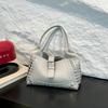 Fashionable Hasp PU Sweet Large Capacity Shoulder Bags for Women 2026 High Quality Rivets Sense of Luxury Commute Style Tote Bag