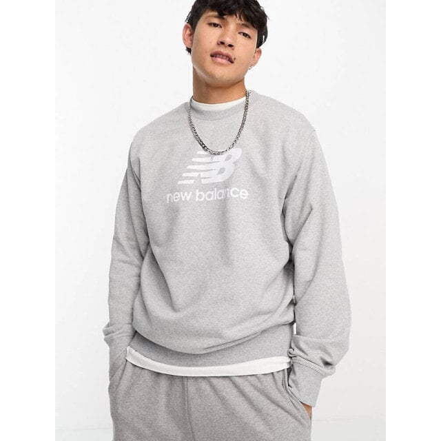 

Серая флисовая футболка с круглым вырезом с логотипом New Balance Essentials