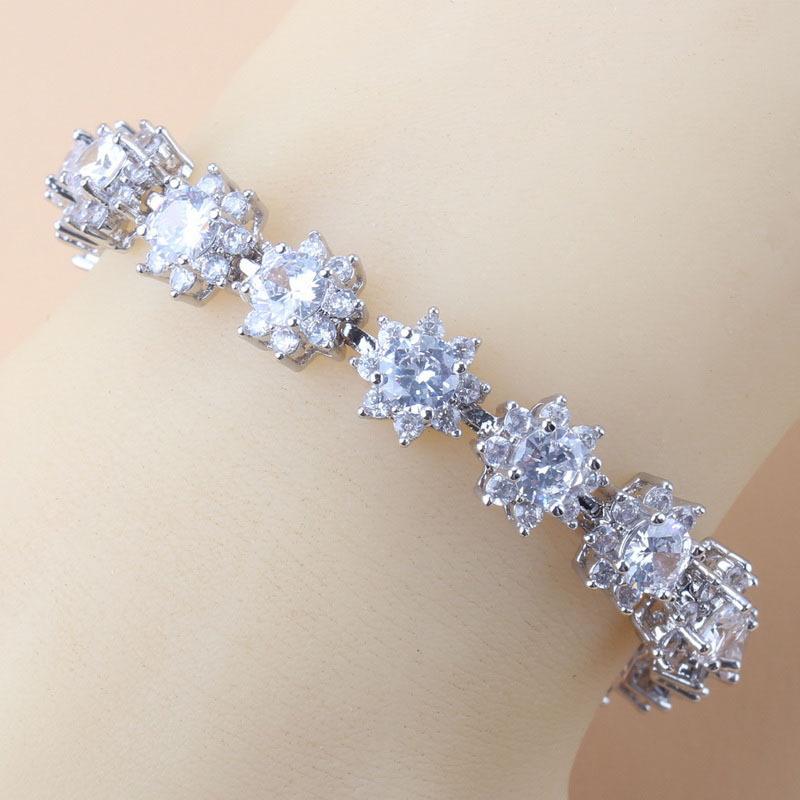 Green Cubic Zirconia Bracelets Quality Ladies Wedding Fashion
