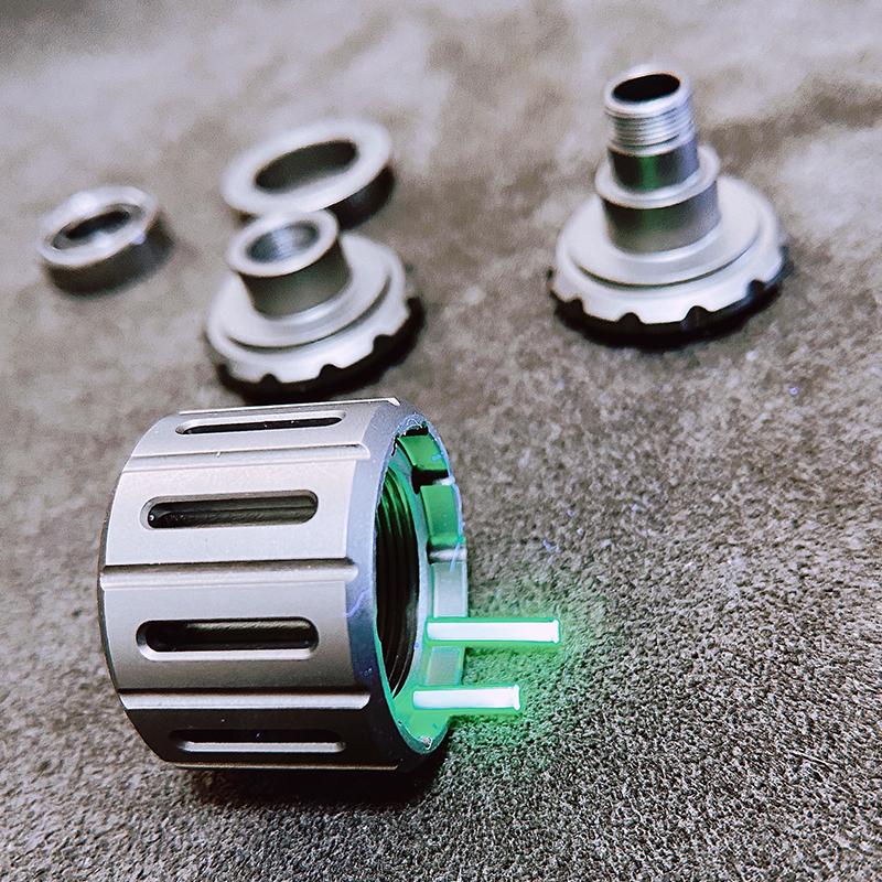 B.M War Hammer EDC Knife Pendant Fingertip Gyro Pendant Adult Fidget Toy Paracord Rope Decompression Toys Edc Titanium Accessory