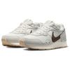 Nike Venture Runner Serie Trendy Comfortabele Stof Schokabsorberend Duurzaam Lichtgewicht Lage Top Hardloopschoenen Dames sneaker Wit Bruin CK2948-007