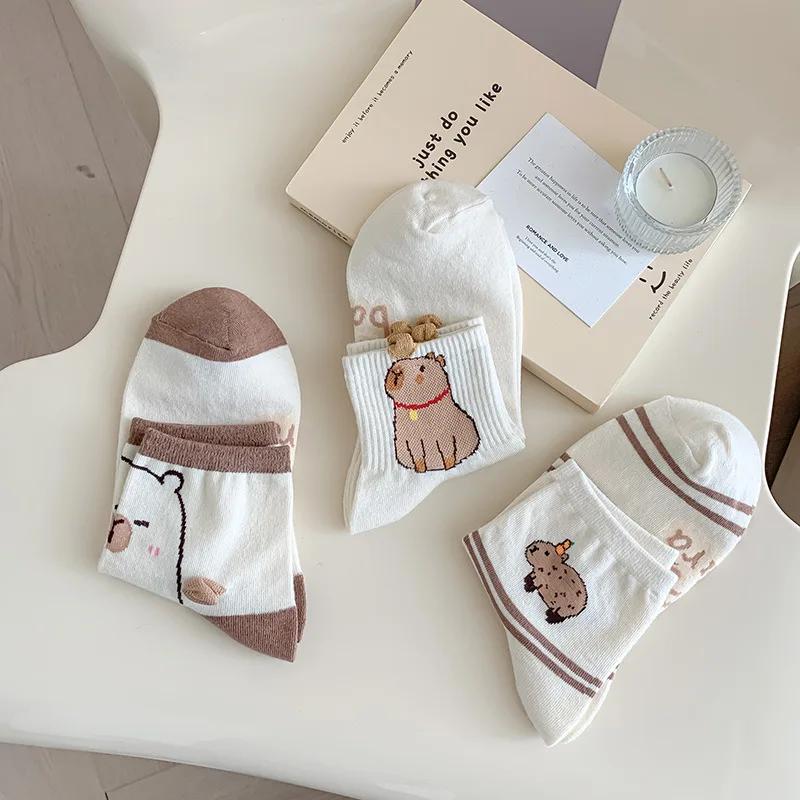 Funny Fitness Capybara Women White Medium Length Socks Trendy Spring Summer Sock Streetwear Harajuku Kapibala Casual Socks