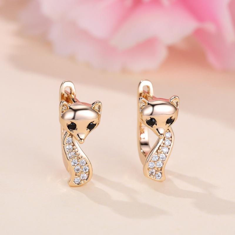 Wish Personality Design Sense Champagne Gold and White Diamond Fox Ear Buckle