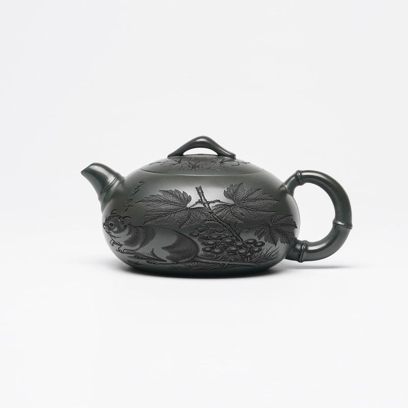 

320ml Exquisite Yixing Purple Clay Teapots Handmade Engraved Pot Raw Ore Green Mud Kettle Zisha Tea Set Teaware Supplies Gift