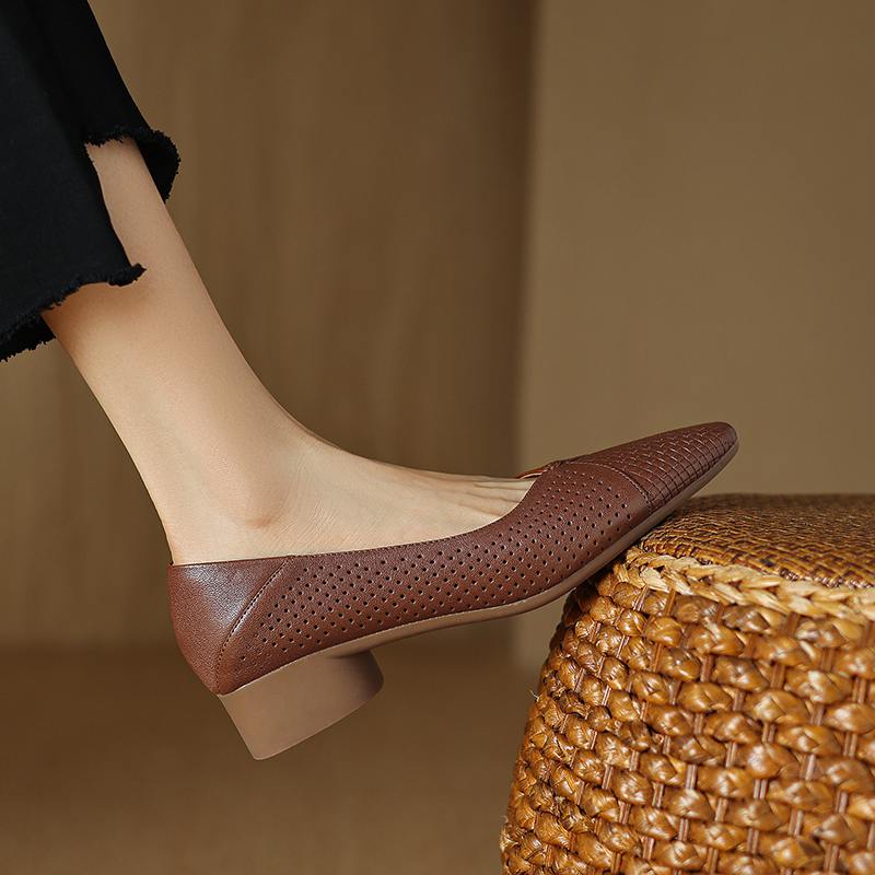 Krazing Pot Schafsleder Frühling Sommer Größe 41 Dicke Niedrige Absätze Damen Spitz Zehenbereich Hohle Dekoration Atmungsaktiv Slipper Pumps