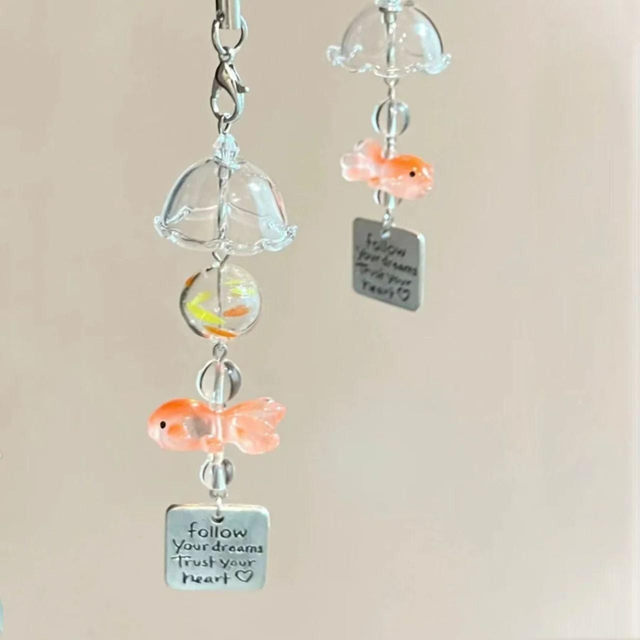 Popular goldfish dream handmade beaded pendant ins wind small fish wind chimes mobile phone chain ccd bag colored bead pendant