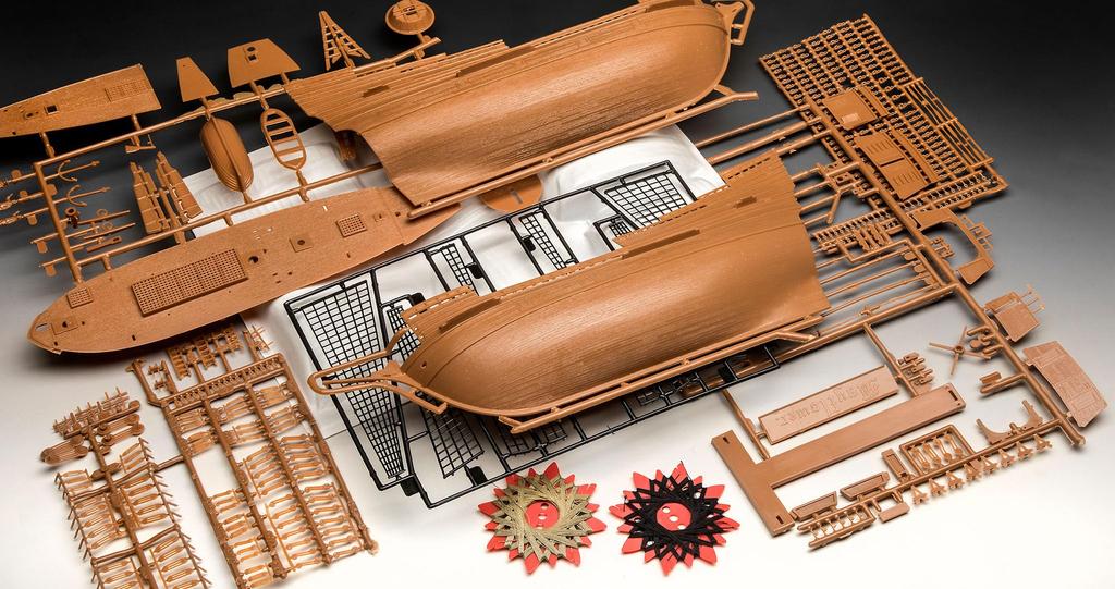 Revell MAYHOWER 400th Anniversary