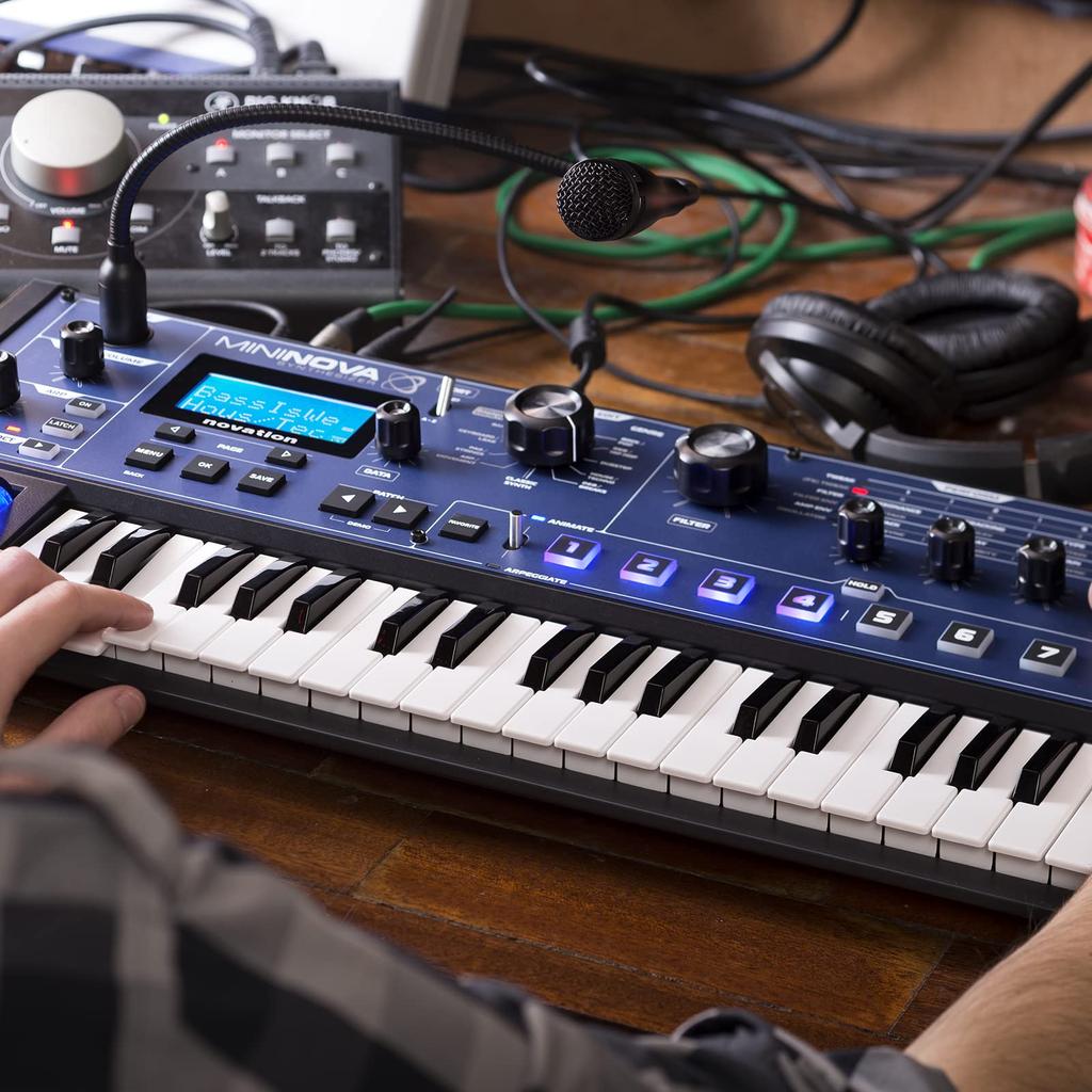 Novation Synthesizer MiniNova