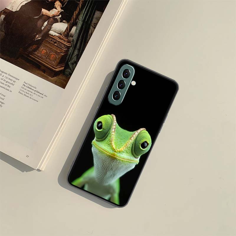 

Lizards and Geckos Have Big Eyes Phone Case for Samsung A54 A14 A24 A34 A17 A37 A57 A55 A35 A25 A15 A07 A05S A04S A12 A22 A32 A5 Samsung A07