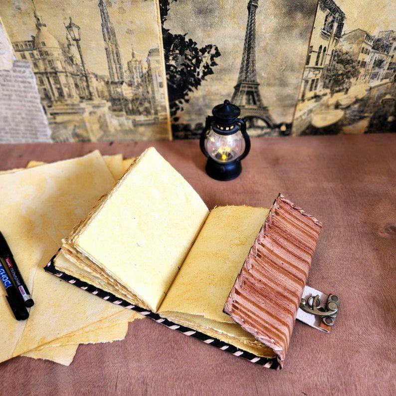 Jurnal din piele vintage Hocus Pocus cu aspect cusut manual și finisaj vintage Carte de oaspeți de nuntă Caiet de schiuri Caiet din piele 200 Hârtie cu margine neregulată