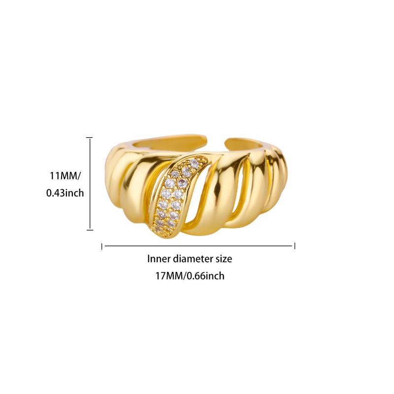 Gold-plated stainless steel ring, female style love full diamond zircon ring, light luxury high-end ring.