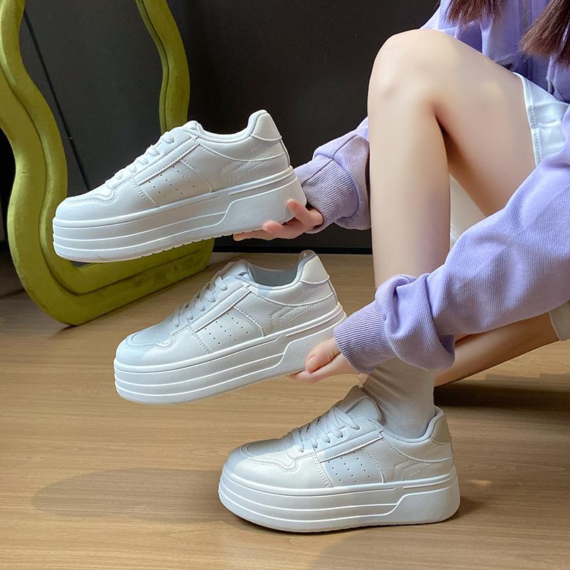 2025 Little White Shoes Women's Spring New Korean Version Ins Female Students Leisure Sports Versatile Board Shoes Street Shot BK6903