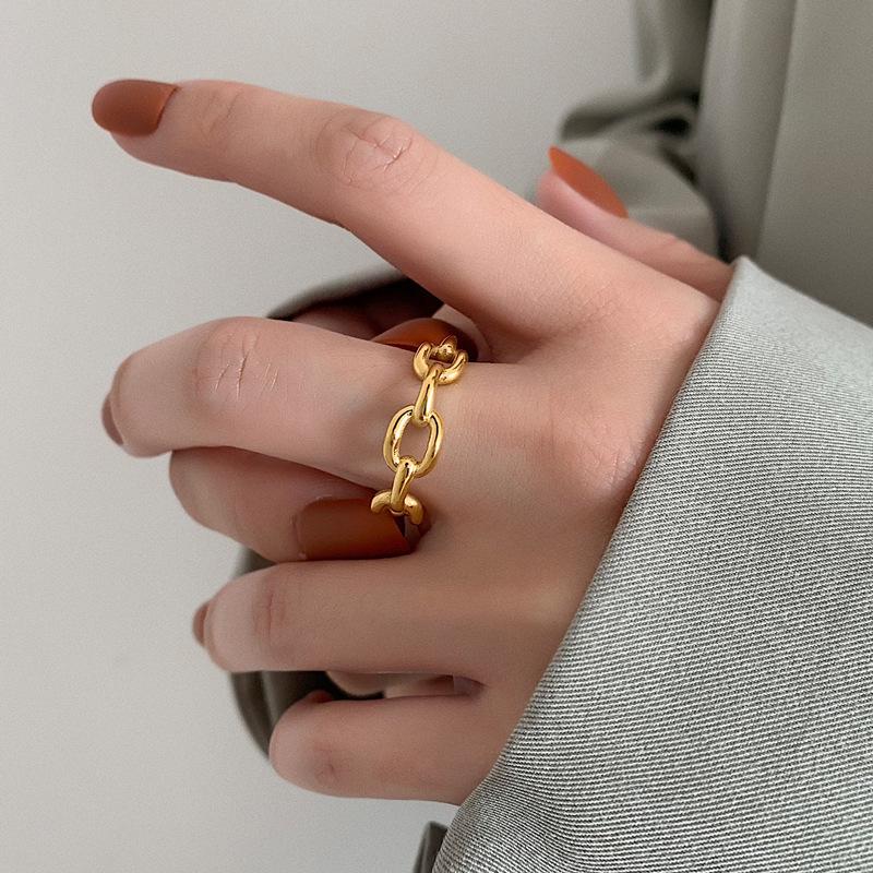 

Геометрическое полое кольцо из титановой стали с покрытием 18 карат - Европейский и американский стиль Size 8 золотой