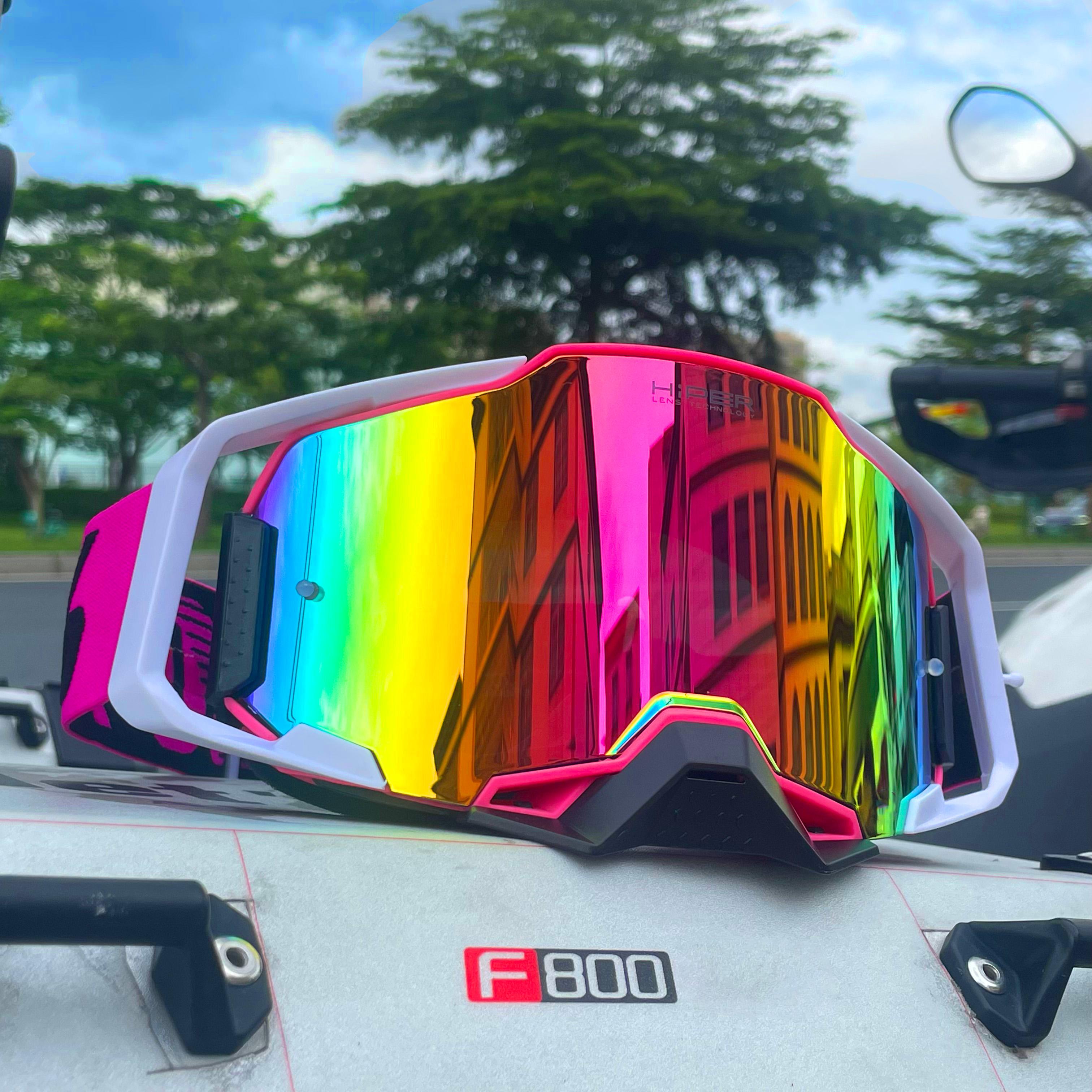 

Quick-Detachable Lens Motorcycle Goggles for MX, ATV, Off-Road & Ski - Helmet Compatible Sports Glasses with Face Shield