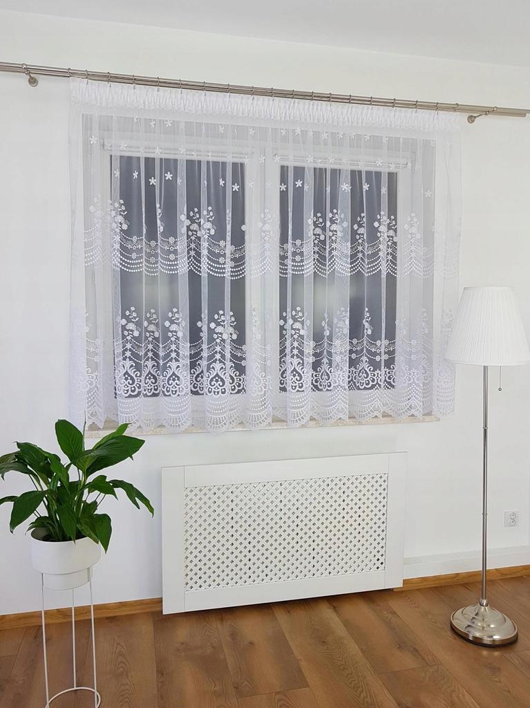 Marquisette curtain with small flowers