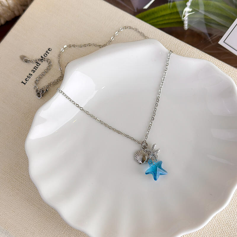 Exquisite Blue Starfish Shell Pendant Necklaces for Women Girls Vacation Style Artificial Crystal Beaded Necklaces Jewelry Gifts