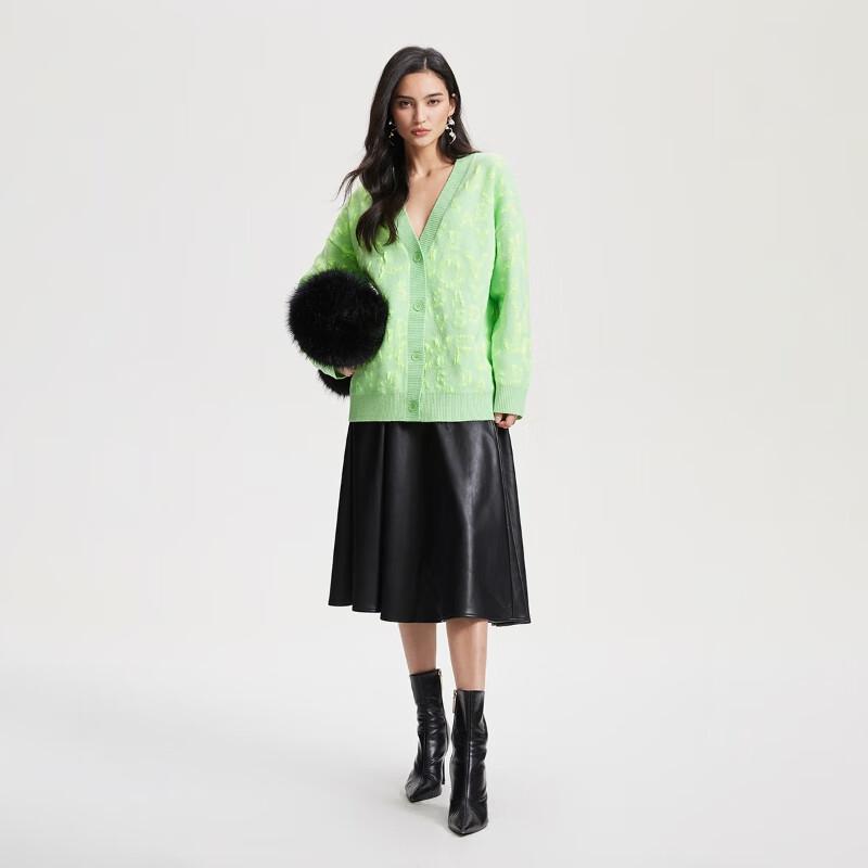 Veromoda Women's V-Neck Letter Jacquard Cardigan