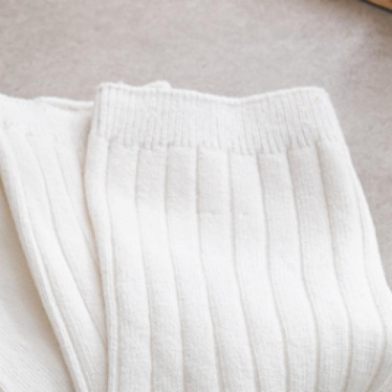 Monfoot Women S Wide Ribbed Long Neck SockS White