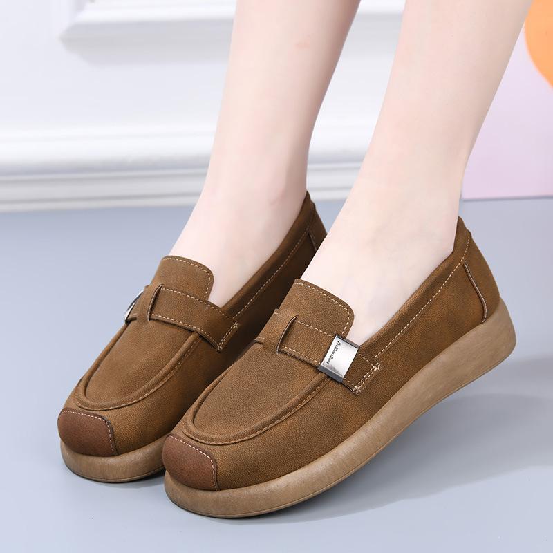 Outdoor Shoes, Soft-soled Mom Shoes, Fashionable and Versatile Shoes, Women's Single Shoes