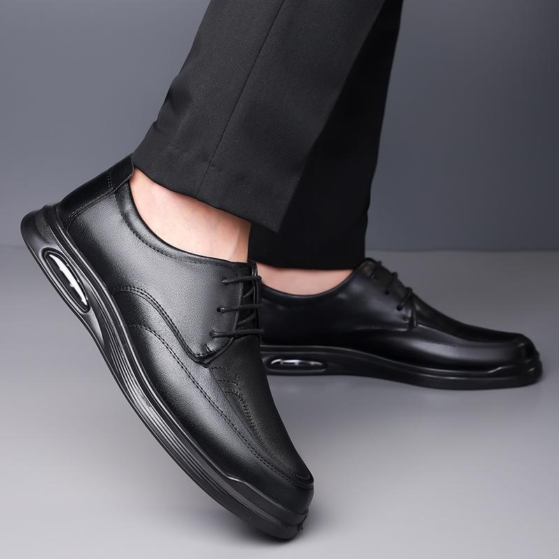 Fashion Spring Autumn New Black Leather Shoes for Men Fashion Lace Soft Sole Dress Shoes Male Designer Low Top Casual Loafers Man