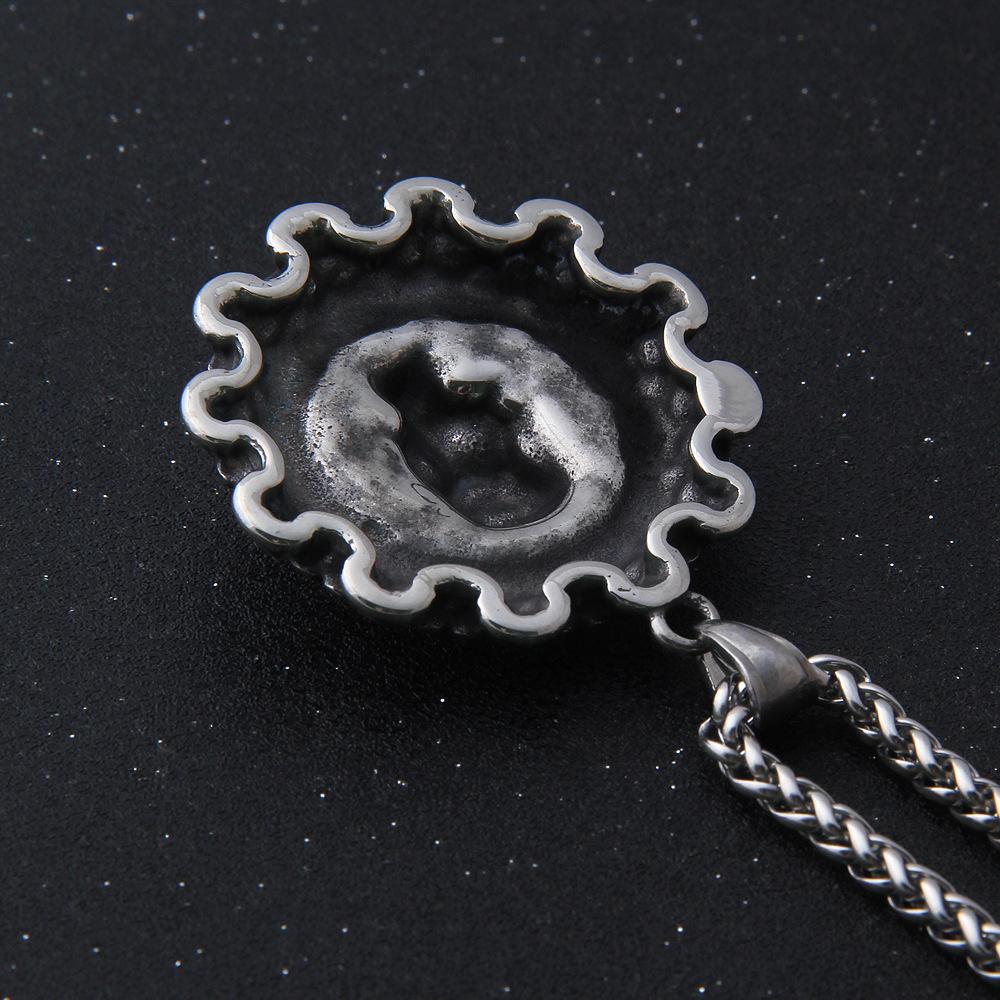 2025 Stainless Steel Viking Divination Alphabet Charm Necklaces Silver Color Wolf Paw Long Necklaces Jewelry Collier Fashion Accessories Creative Gift