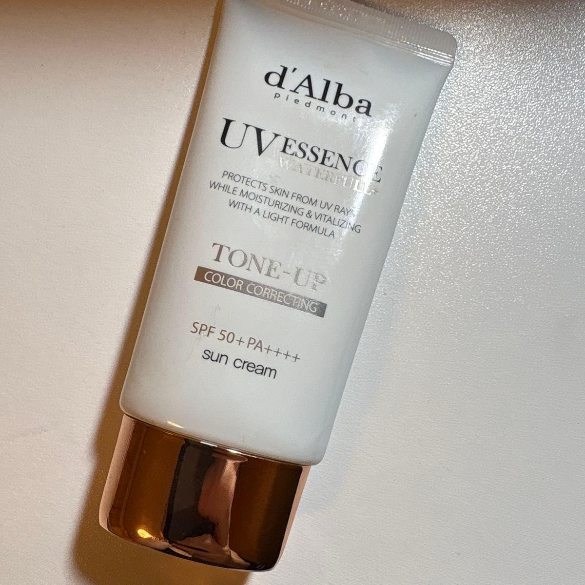 d Alba UV ESSENCE WATER CREAM d Alba