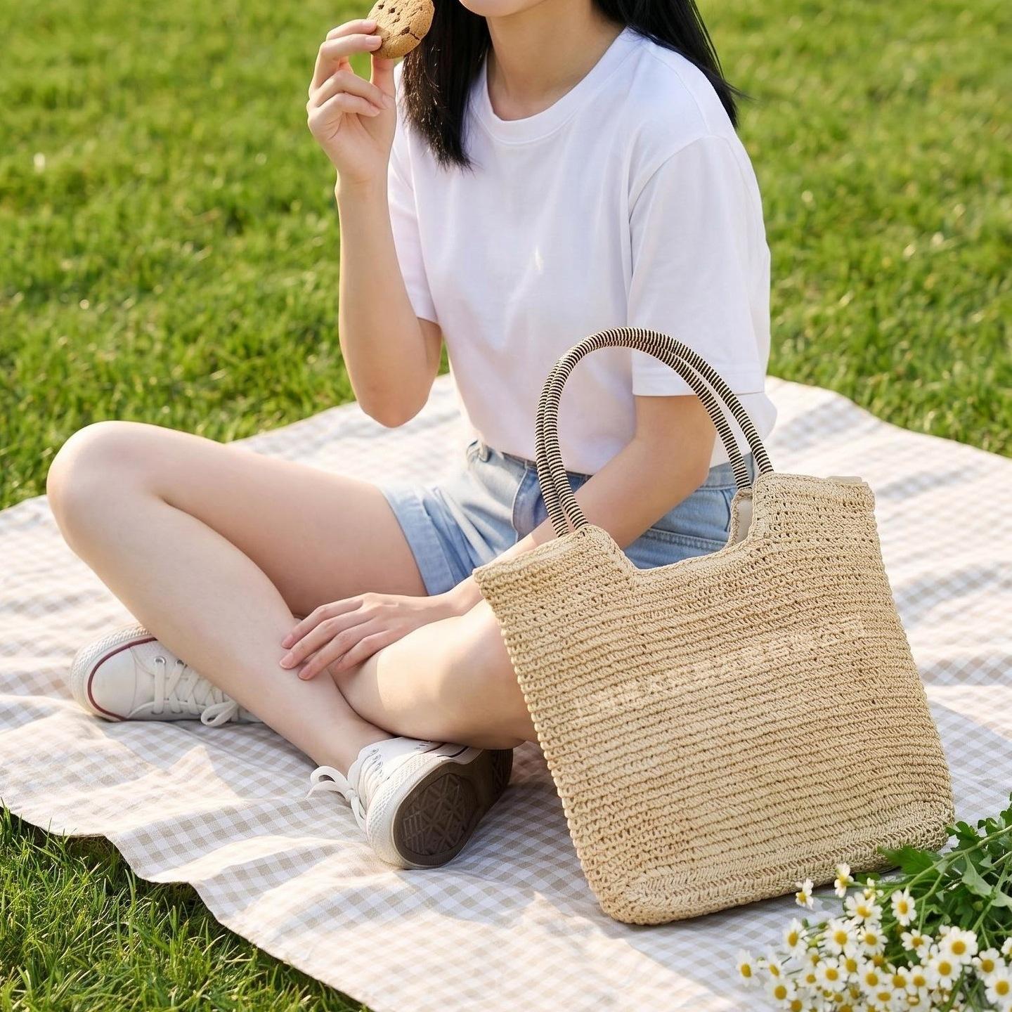 2026 summer new vacation bag shoulder handbag large capacity shoulder bag straw woven straw bag светло-коричневого