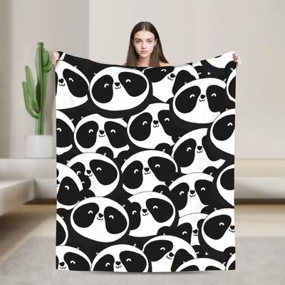 Süße Panda-Decken Samt Sommer Klimaanlage Tier Cartoon Multifunktionale Warme Überwurfdecken für Bett Schlafzimmer Teppichstück