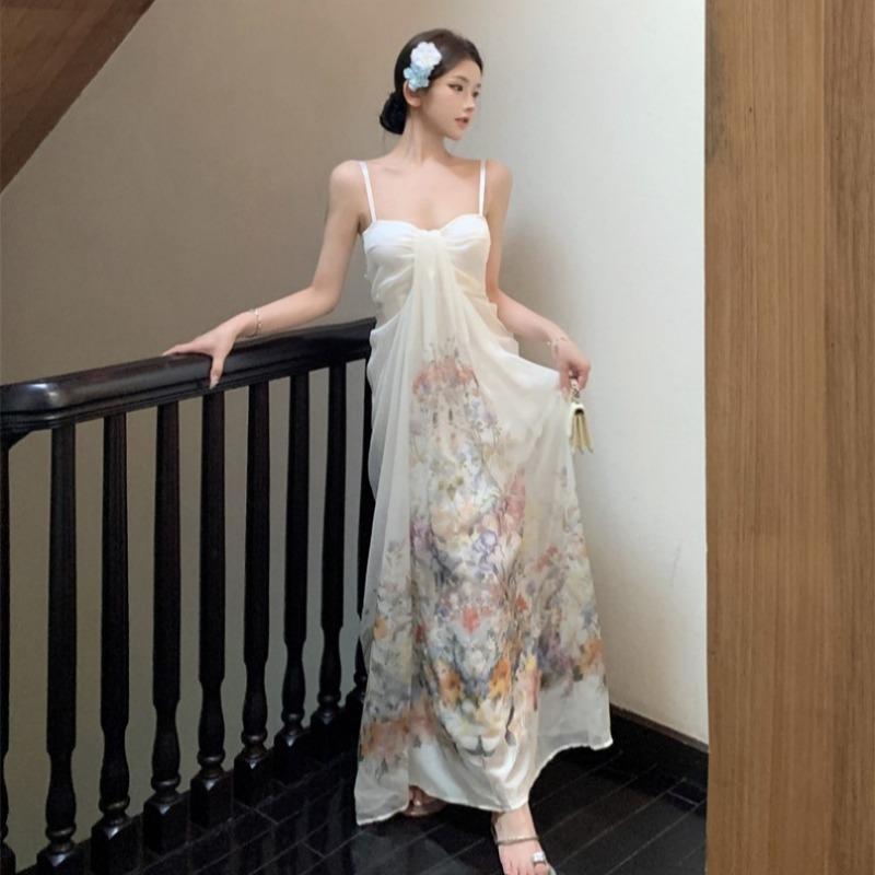 New Chinese Bustling Streamer Seaside Vacation Dress Women's Summer French Sexy Backless Suspender Dress