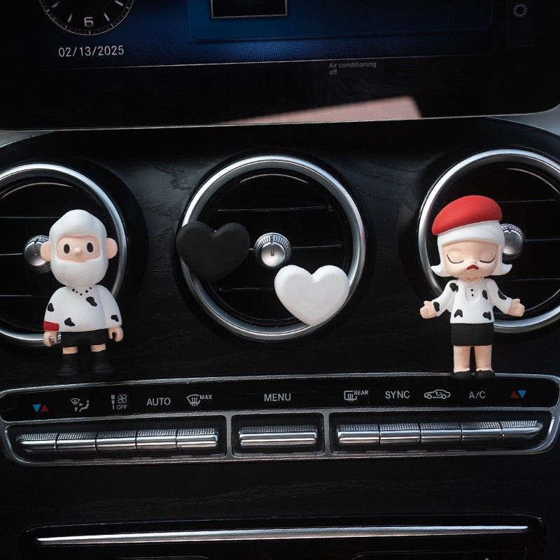 New Car Gift Car Perfume Fragrance Cute Cartoon Air Vent Decoration Car Aroma Diffuser Stone Car Interior Ornament Fragrance