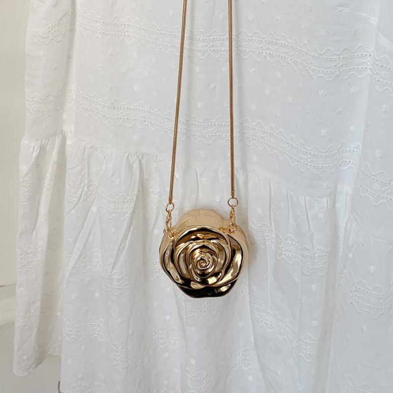 Trendy flower shape niche design aesthetic temperament high-end texture mini exquisite messenger bag women