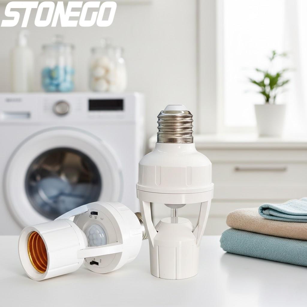 

E27 LED Lamp Holder Adjustable Infrared Sensor Light Control Time Delay Switch Smart Home Lighting Fixture білий