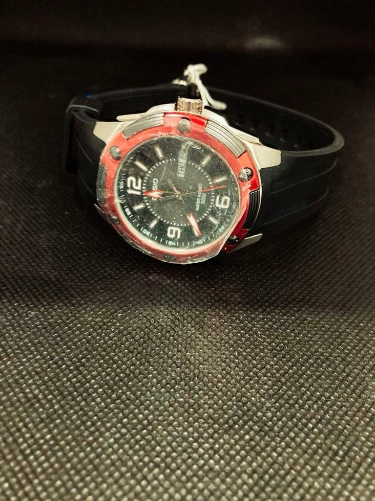 Casio MTP-1327 Quartz (Battery-operated) Overseas Model Red