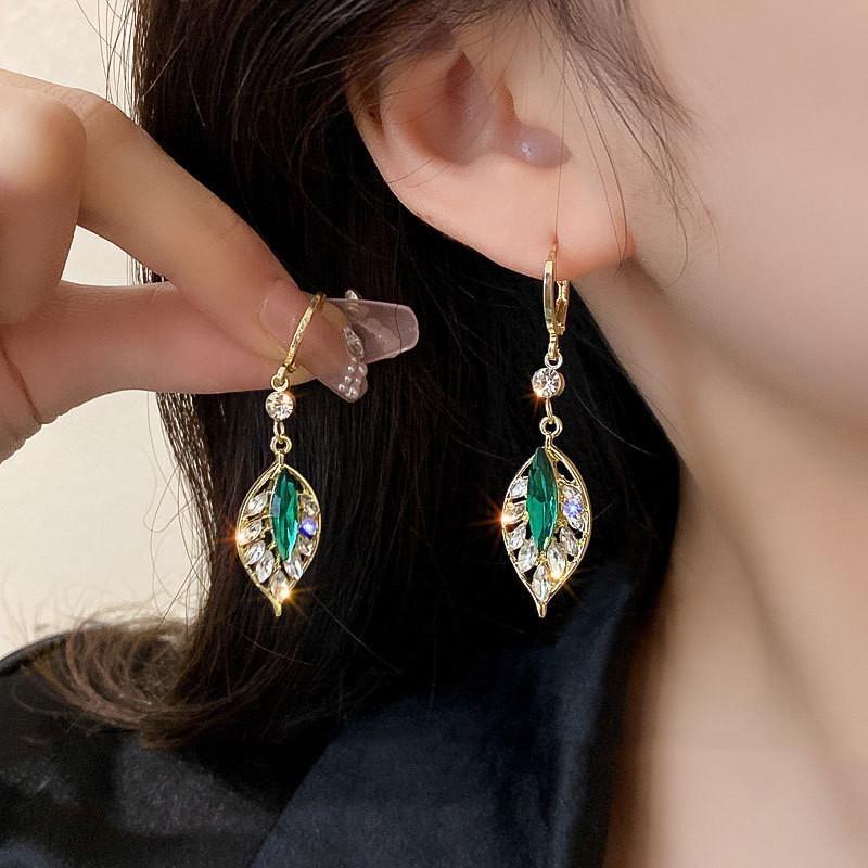 עגילים ירוקים עם מתנות תכשיטי אירוסין לחתונה אופנה וטמפרמנט לנשים