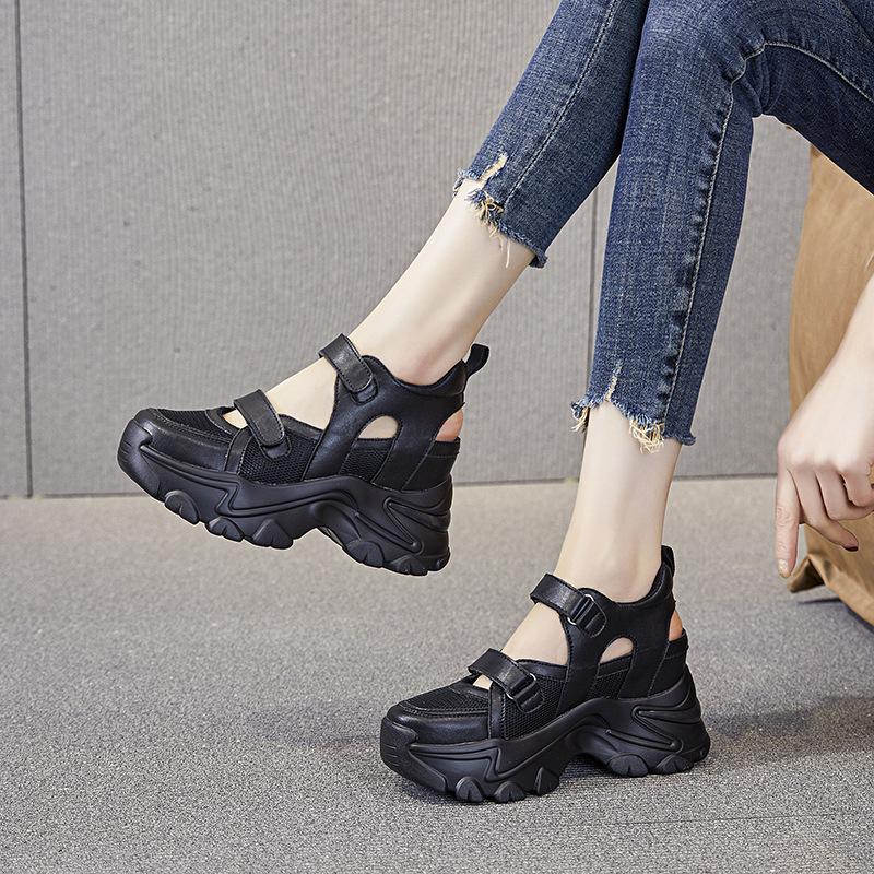 Sommarväska Huvudsandaler Bär Nya Inre Höjdökande Muffin Tjocka Sula Lata Pappa-skor