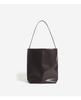 2024 High-End Matte Leather Women's Tote: Autumn/Winter Large Capacity Bucket Bag, Perfect for Versatile Commuting.