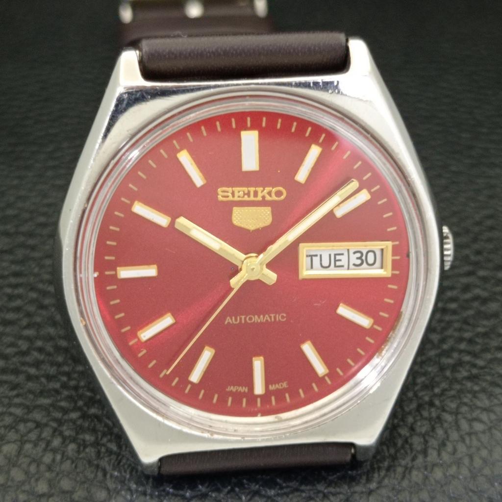 JAPAN VINTAGE SEIKO 5 AUTOMATIC MENS RED COLOR DIAL WATCH a701292-5 R206a-a701292