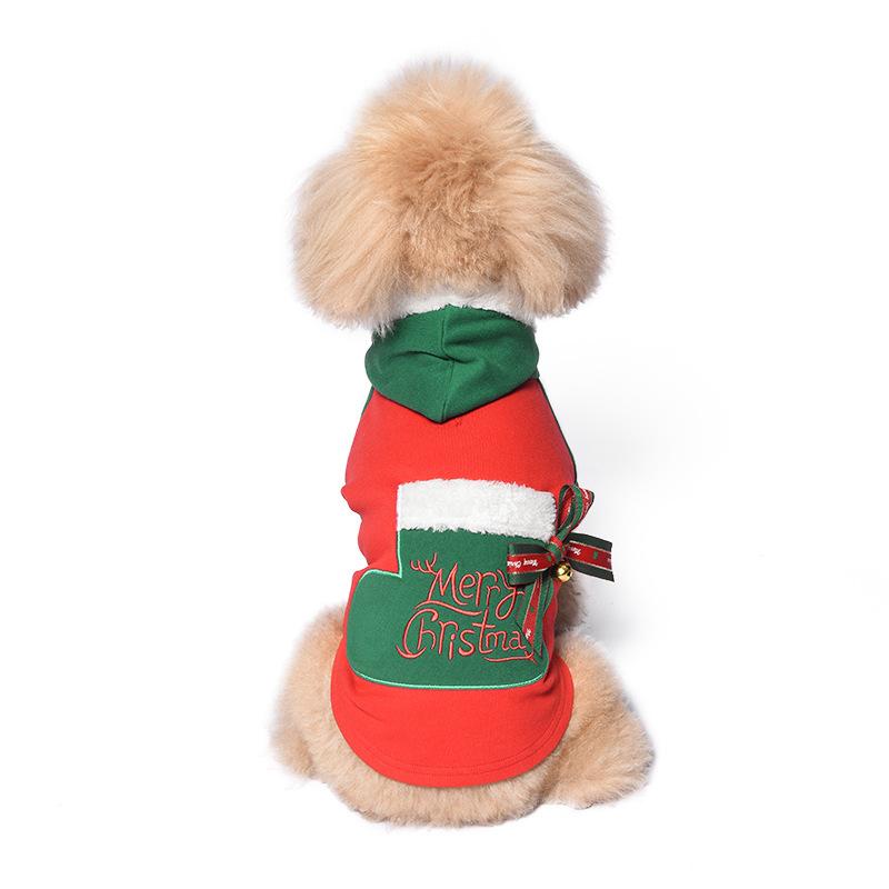 

New pet Christmas clothes are available in two colors, dog Christmas clothes, bells, bows, accessories, dog Christmas sweater. S красный